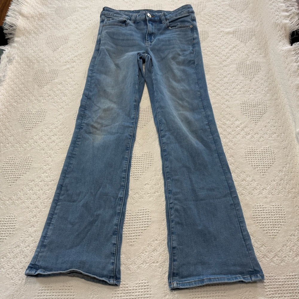 American Eagle Butt Ripped Favorite Boyfriend Jeans (8)
